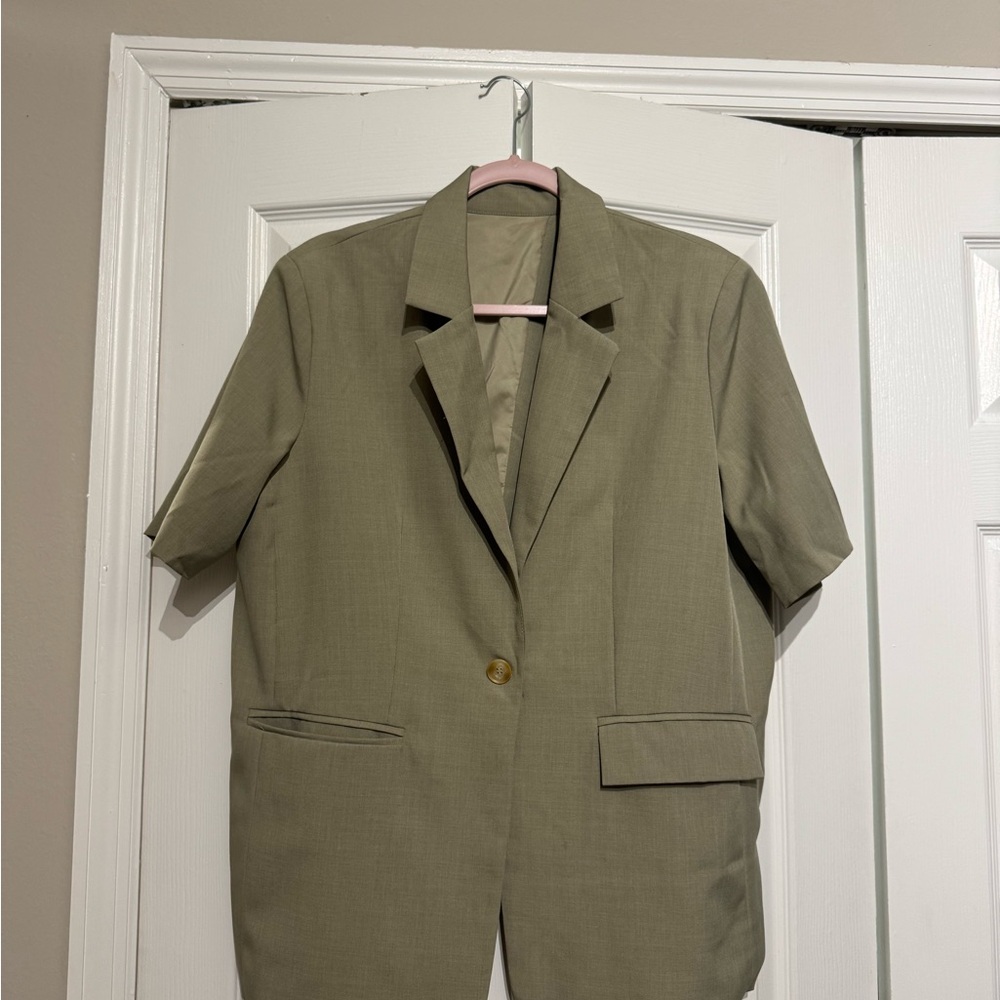 Olive Green Short Sleeve Blazer